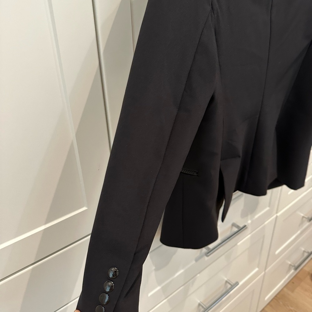 Veronica Beard
Scuba Schoolboy Blazer Jacket